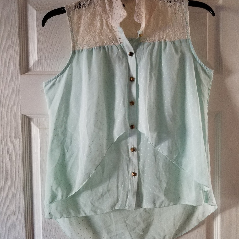 HeartSoul cute sleeveless shirt